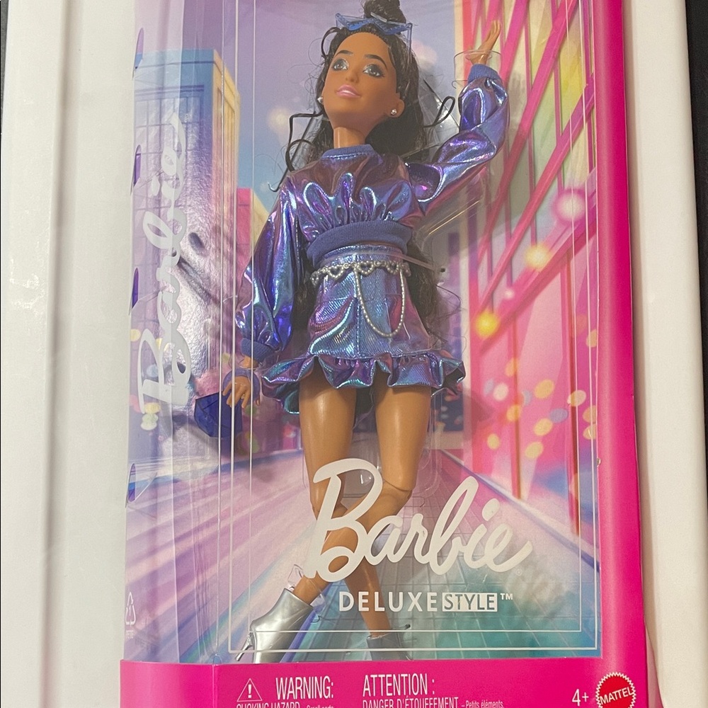 Barbie Deluxe Style Doll in Iridescent Purple Outfit W Silver Boots #7 NEW